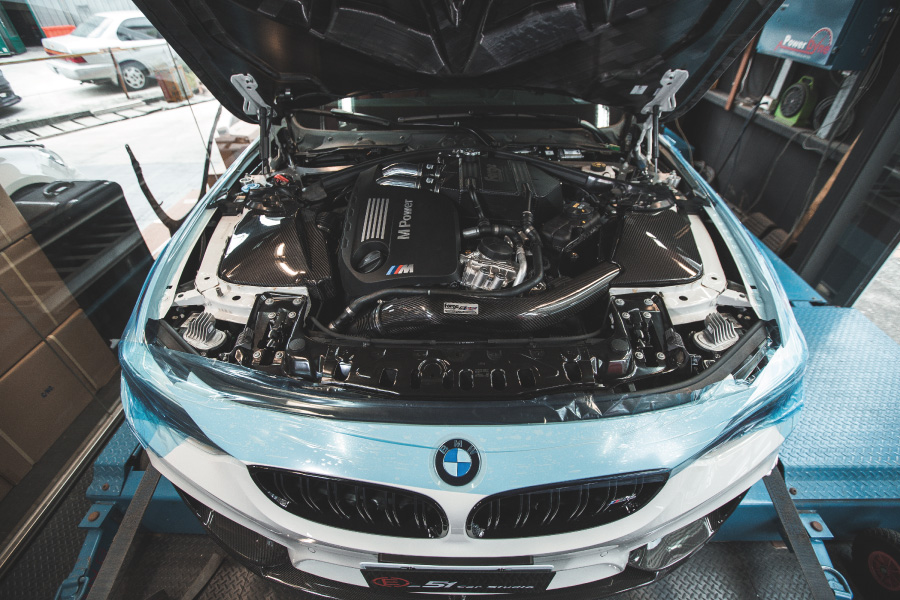 Carbon Fibre Induction Kit for BMW M3 F80/M4 F82 - Image 6