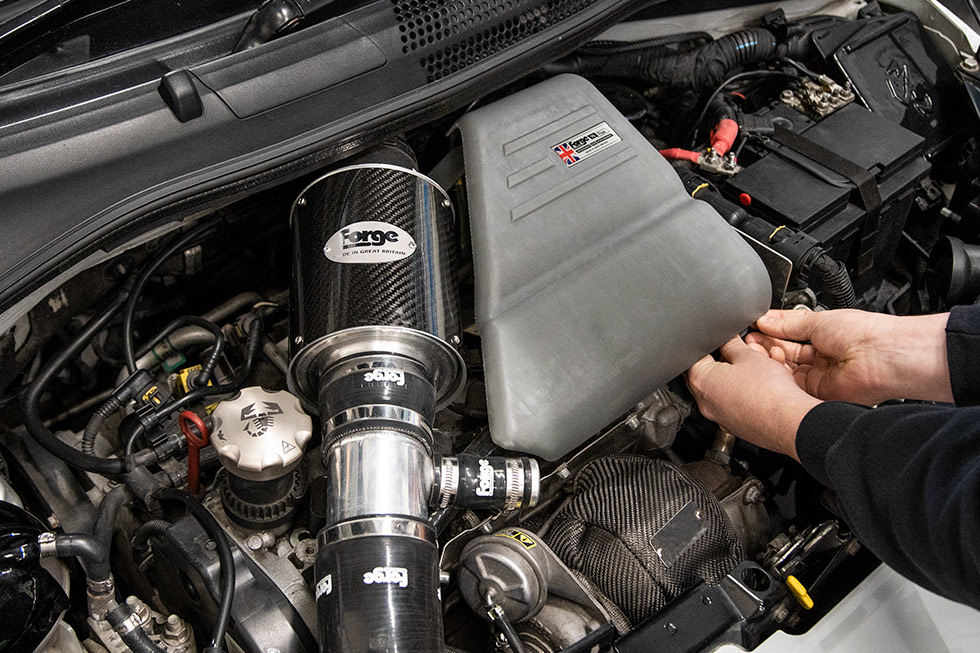 Carbon Fibre Engine Cover for the Fiat Abarth 500/595/695 - Image 13