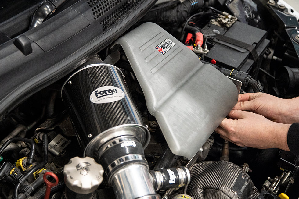 Carbon Fibre Engine Cover for the Fiat Abarth 500/595/695 - Image 12