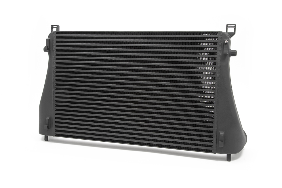 Race Intercooler for the EA888 2.0 TSI Engine - Image 2