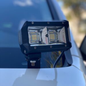 VW Touareg (T2) Hood Light Bracket